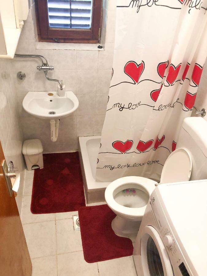 שיבניק Apartment Bura מראה חיצוני תמונה